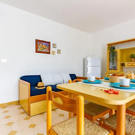 Apartment Casa 7 *